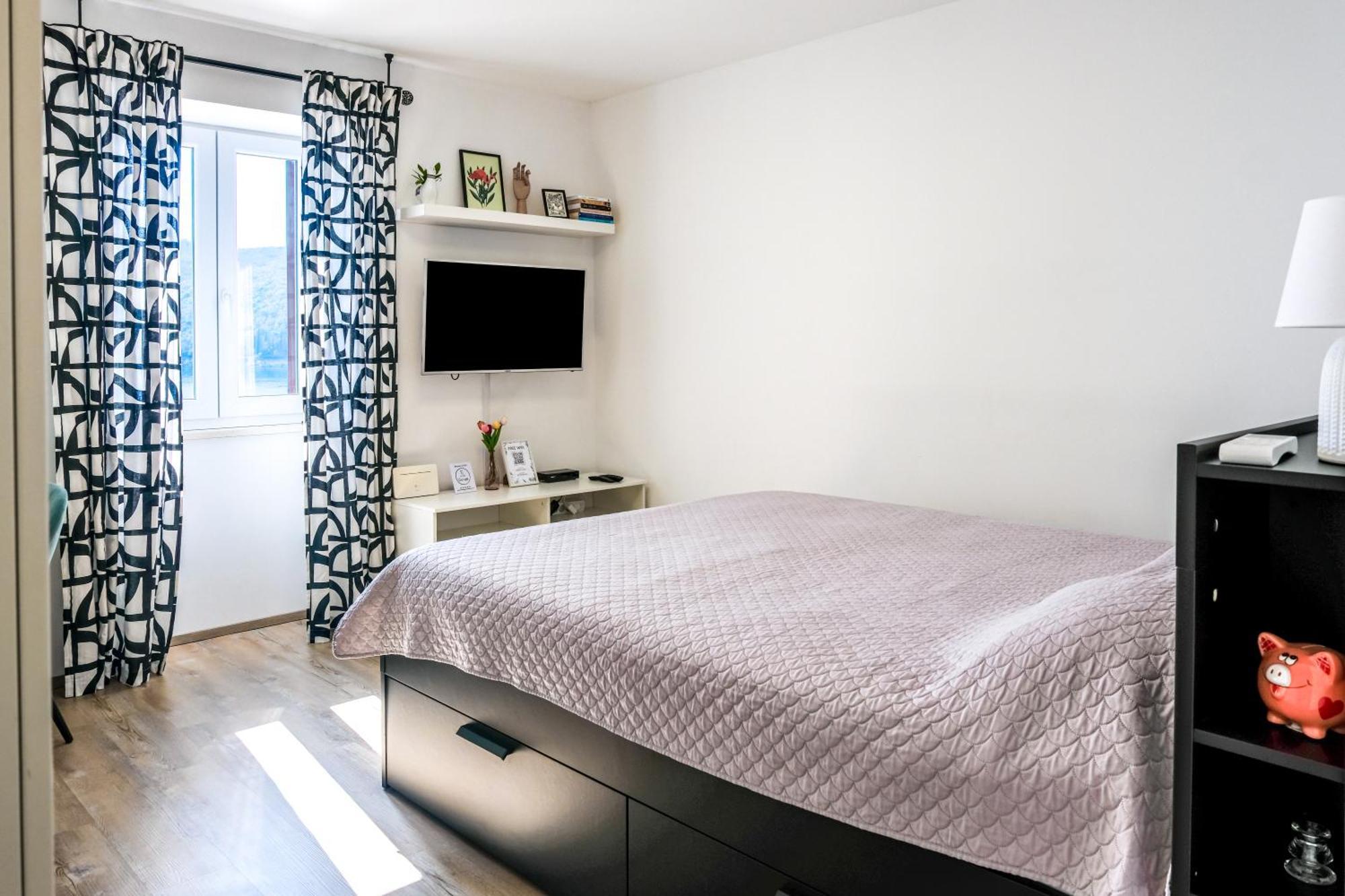 Studio Apartment Above Promenade W Terrace & Parking Rabac Exterior photo